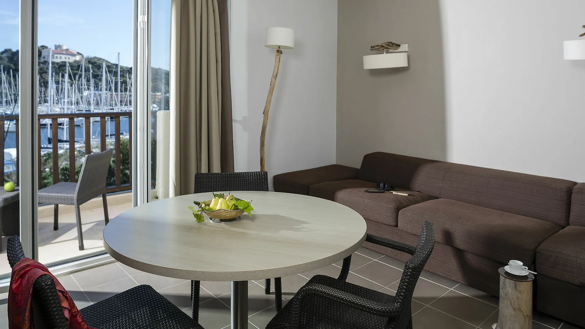 Appartements Helios سيكس-فور-لو-بلاج 0*,  فرنسا